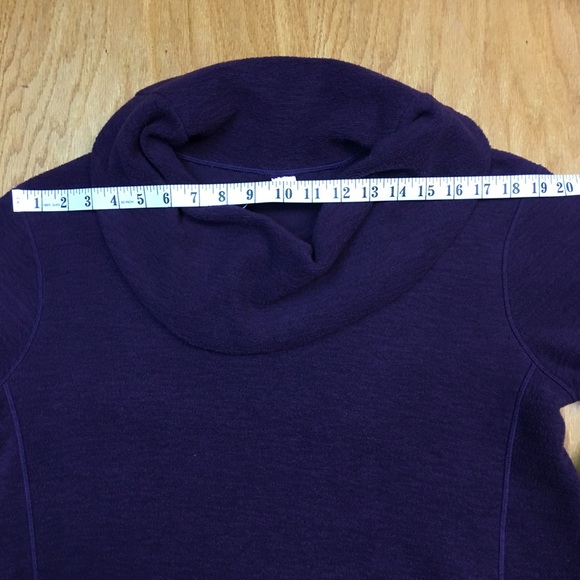 New Balance women’s Purple Cowl Neck Pull Over Sweater. Sz L - Picture 5 of 8